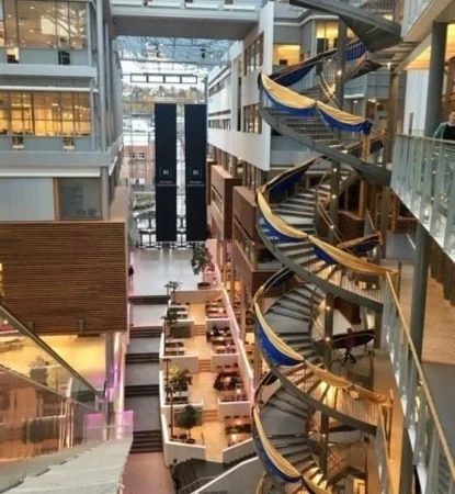 BI Norwegian Business School mobile