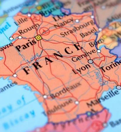 Best cities to Study in France-Mobile