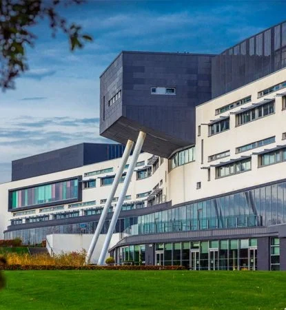 Queen Margaret University mobile