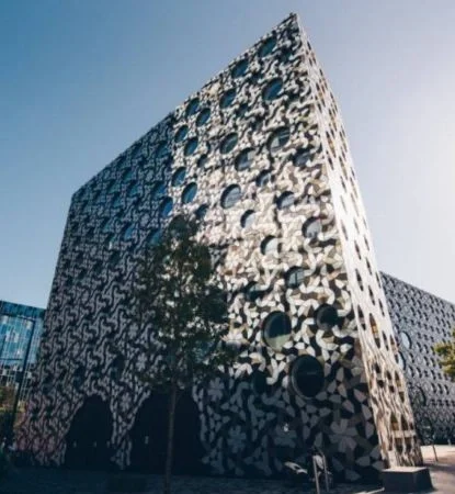 Ravensbourne University London mobile